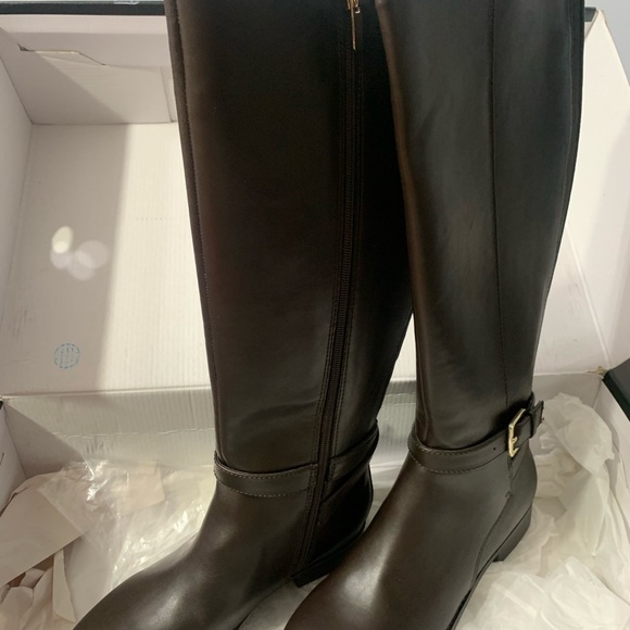 Women’s 7M boots - Picture 5 of 11